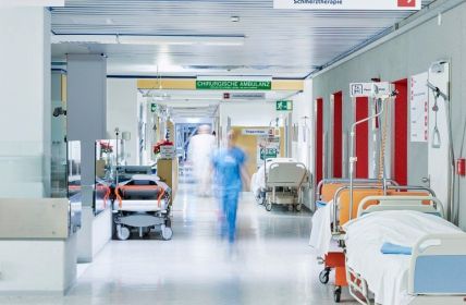 Krankenhäuser in finanzieller Notlage: Alarmstufe Rot (Foto: AdobeStock_108994535_ upixa)