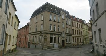 Regional unterschiedliche Entwicklungen durch demografischen Wandel Unterschiedliche Auswirkungen des demografischen Wandels auf (Foto: AdobeStock - Spotlight Nord 325342398)