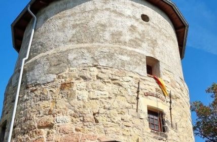 Standesamt Hannover öffnet Lindener Turm für exklusive Juni-Hochzeit (Foto: AdobeStock - TwilightArtPictures - 715007693)