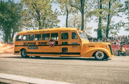 Actionreiche Dragster-Shows, Kawasaki Stunts und historische Großexponate am (Foto: TMSNHSP)